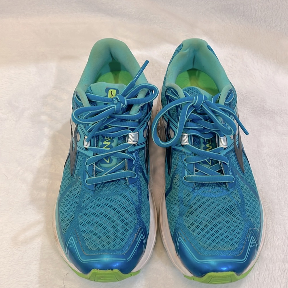 Women’s Brooks Ravenna 7 in a size 7